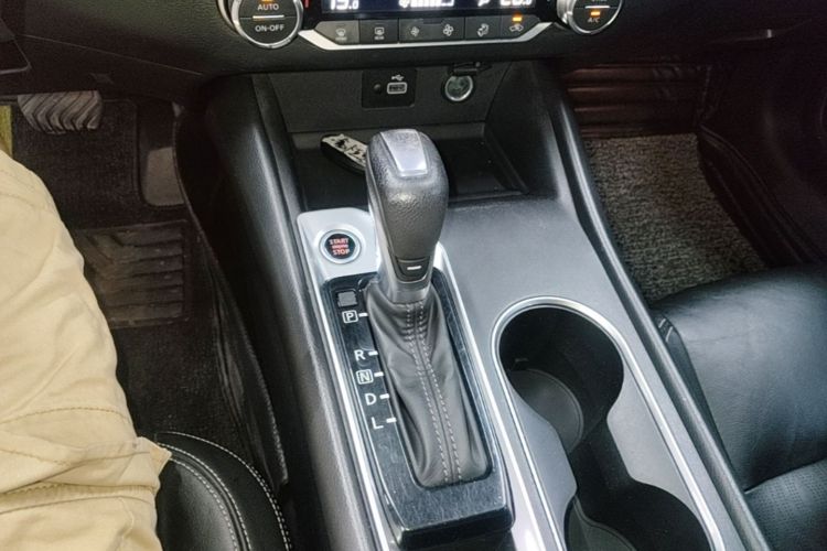 Used Nissan Teana 2020 2.0L XL Comfort Edition Gear Lever
