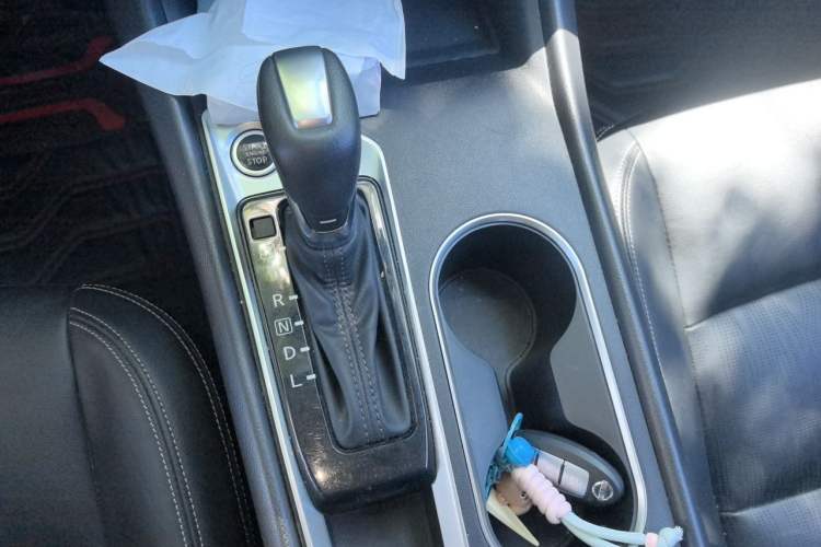 Used Nissan Teana 2020 Revised Version 2.0L XL Comfort Edition Gear Lever
