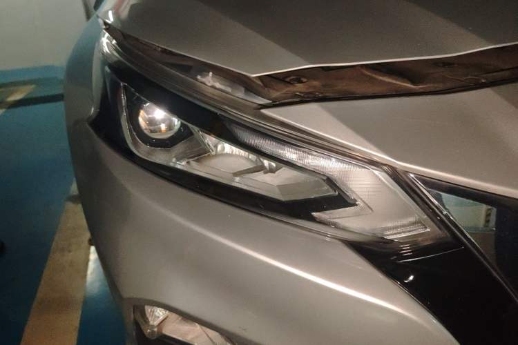 Used Nissan Teana 2020 2.0L XL Comfort Edition Right Front Headlight