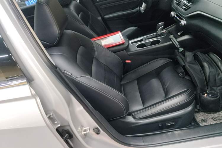 Used Nissan Teana 2020 2.0L XL Comfort Edition Right Front Seat