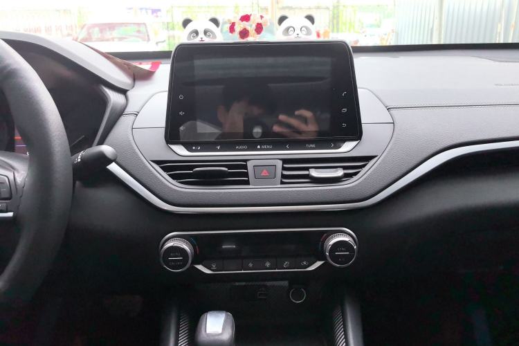 Used Nissan Teana 2020 2.0L XL Comfort Edition Audio And AC Panel
