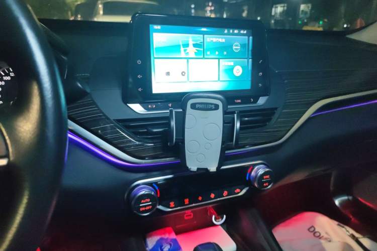Used Nissan Teana 2020 Revised Version 2.0L XL Comfort Edition Audio And AC Panel