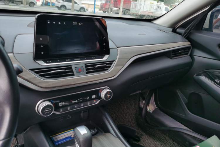 Used Nissan Teana 2020 Revised Version 2.0L XL Upper Smart Drive Edition Audio And AC Panel