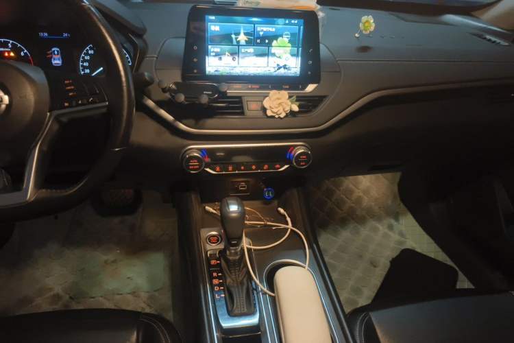 Used Nissan Teana 2020 2.0L XL Comfort Edition Audio And AC Panel