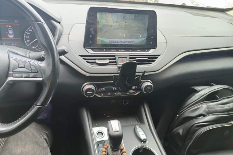 Used Nissan Teana 2020 Revised Version 2.0L XL Comfort Edition Audio And AC Panel
