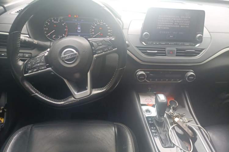 Used Nissan Teana 2020 2.0L XL Upper SmartDrive Version Center Console