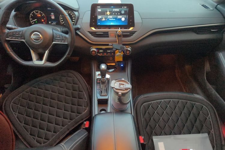 Used Nissan Teana 2020 2.0L XL Comfort Edition Center Console