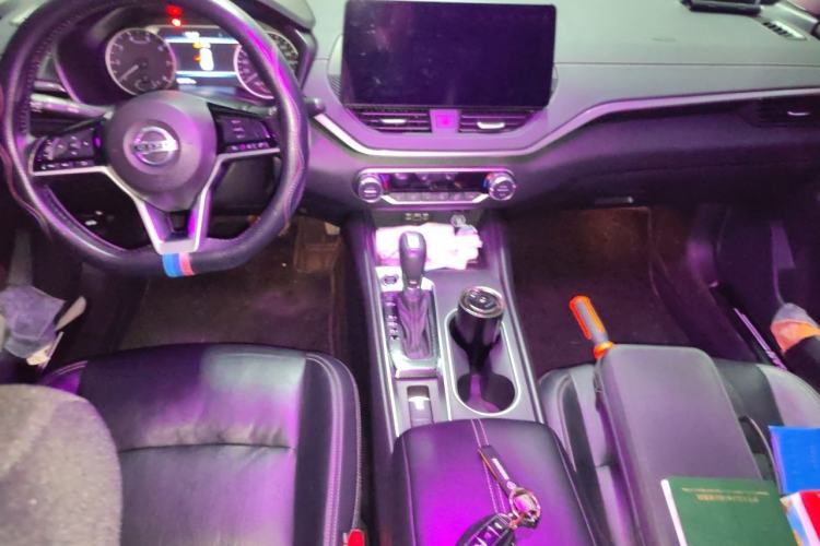Used Nissan Teana 2020 Revised Version 2.0L XL Upper Smart Drive Edition Center Console