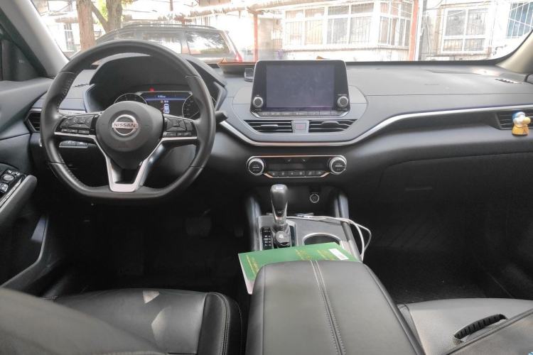 Used Nissan Teana 2020 Revised Version 2.0L XL Upper Smart Drive Edition Center Console