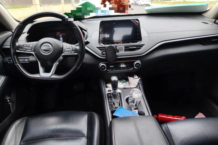 Used Nissan Teana 2020 2.0L XL Comfort Edition Center Console
