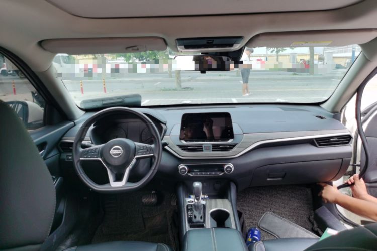 Used Nissan Teana 2020 Revised Version 2.0L XL Upper Smart Drive Edition Center Console