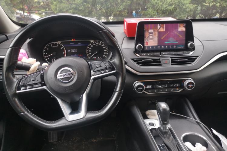 Used Nissan Teana 2020 Revised Version 2.0L XL Upper Smart Drive Edition Center Console