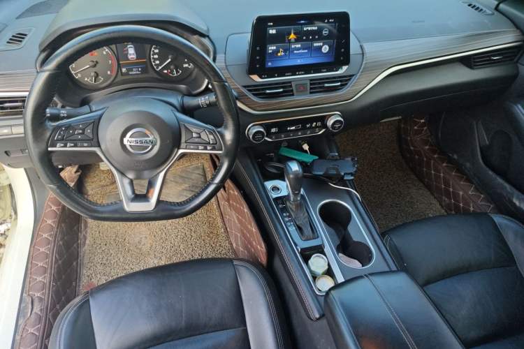 Used Nissan Teana 2020 2.0L XL Comfort Edition Center Console
