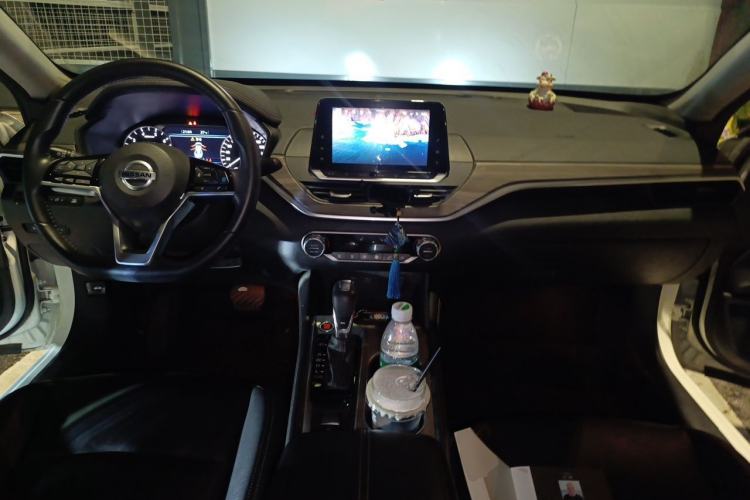 Used Nissan Teana 2020 Revised Version 2.0L XL Upper Smart Drive Edition Center Console