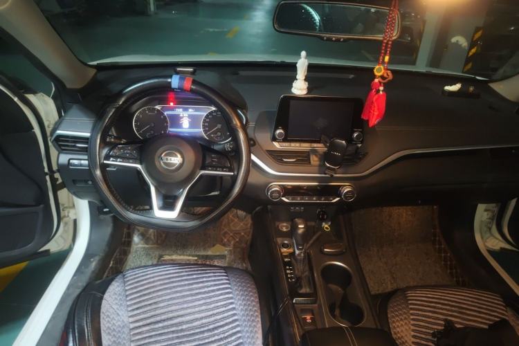 Used Nissan Teana 2020 2.0L XL Upper SmartDrive Version Center Console