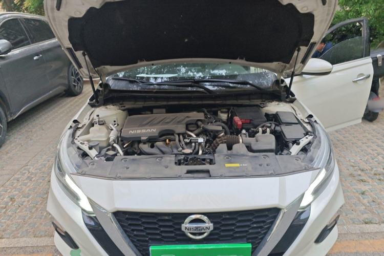Used Nissan Teana 2020 2.0L XL Comfort Edition Engine Bay