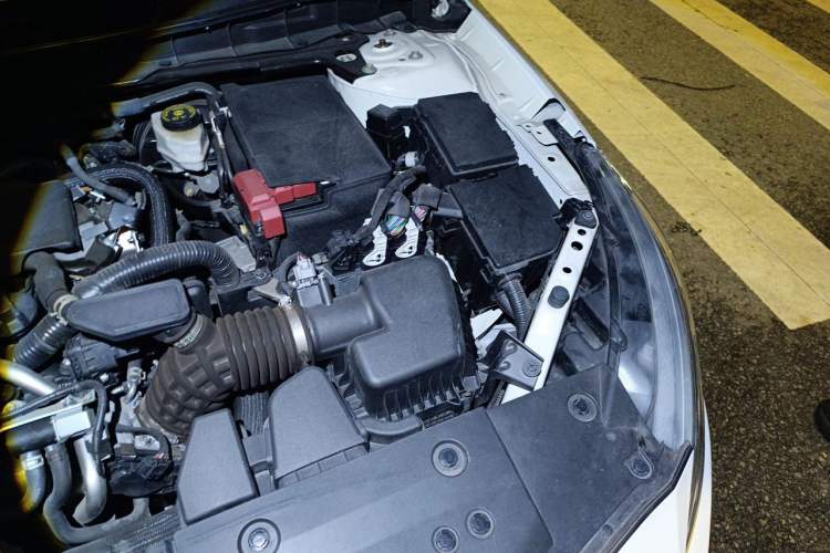 Used Nissan Teana 2020 Revised Version 2.0L XL Upper Smart Drive Edition Engine Bay Left