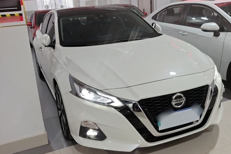 Used Nissan Teana 2020 2.0L XL Upper SmartDrive Version Front Right 45 Deg