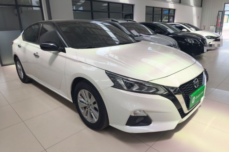Used Nissan Teana 2020 Revised Version 2.0L XL Comfort Edition Front Right 45 Deg