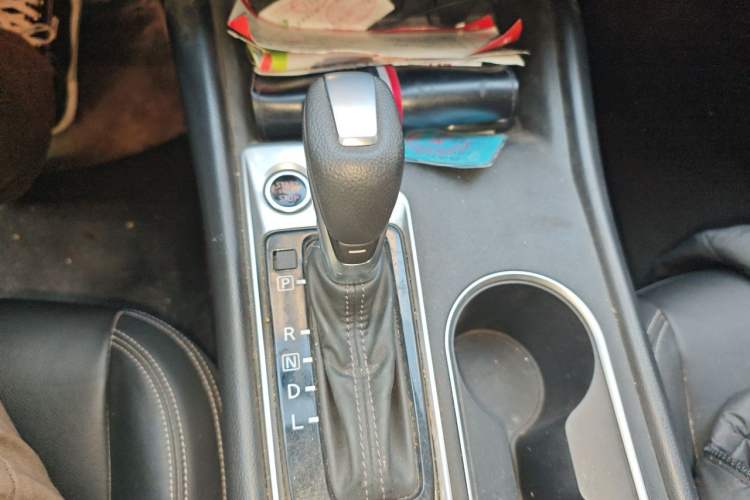 Used Nissan Teana 2020 2.0L XL Comfort Edition Gear Lever