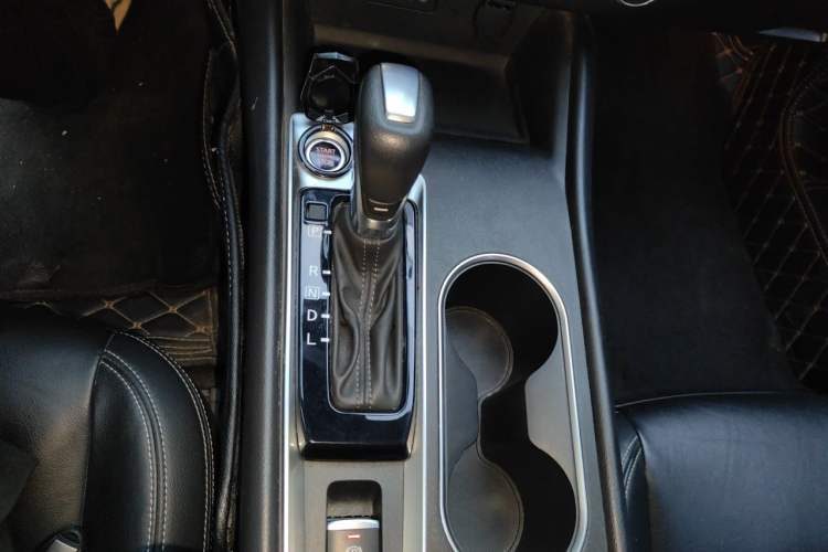 Used Nissan Teana 2020 Revised Version 2.0L XL Upper Smart Drive Edition Gear Lever