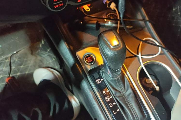 Used Nissan Teana 2020 Revised Version 2.0L XL Upper Smart Drive Edition Gear Lever
