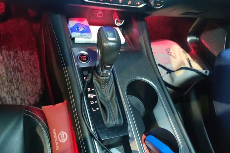 Used Nissan Teana 2020 Revised Version 2.0L XL Comfort Edition Gear Lever
