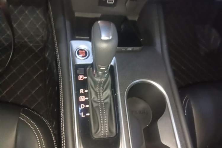 Used Nissan Teana 2020 2.0L XL Comfort Edition Gear Lever