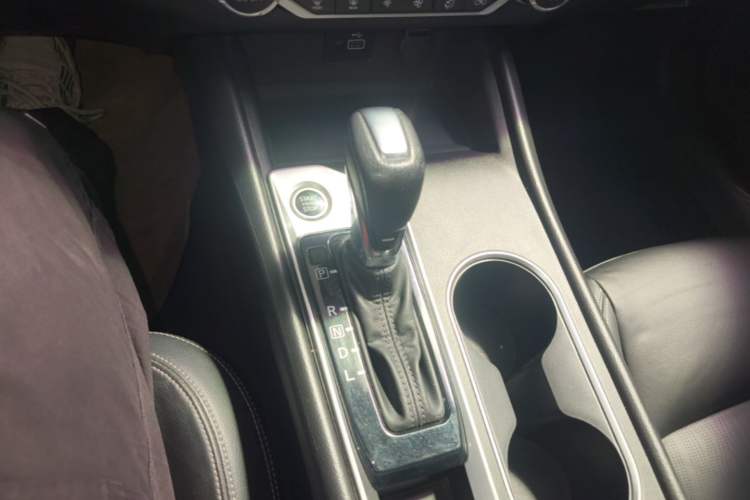 Used Nissan Teana 2020 Revised Version 2.0L XL Comfort Edition Gear Lever