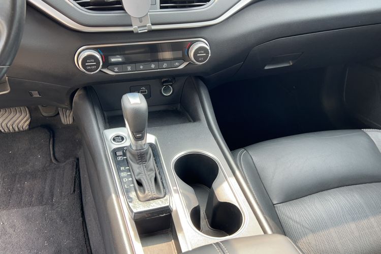 Used Nissan Teana 2020 2.0L XL Comfort Edition Gear Lever