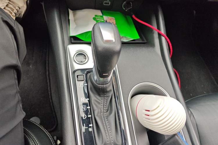 Used Nissan Teana 2020 Revised Version 2.0L XL Comfort Edition Gear Lever