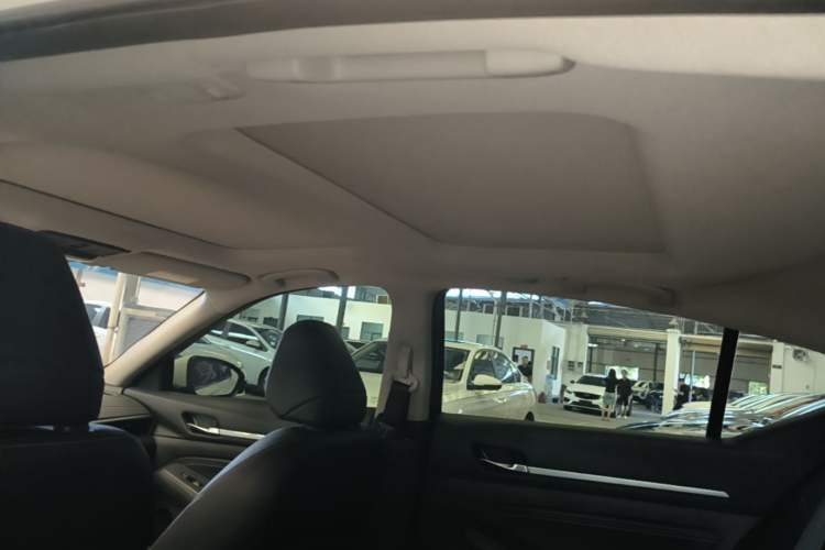 Used Nissan Teana 2020 Revised Version 2.0L XL Comfort Edition Headliner