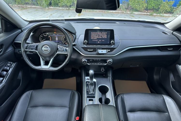 Used Nissan Teana 2020 Revised Version 2.0T XL Upper AD1 Smart Navigation Edition Interior 1