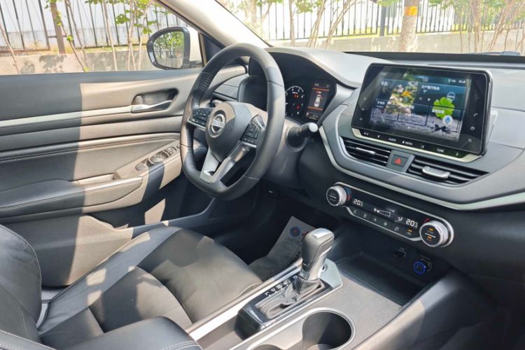 Used Nissan Teana 2020 2.0L XL Comfort Edition Interior 11