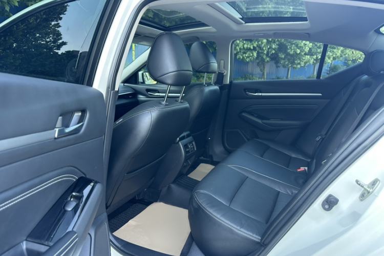 Used Nissan Teana 2020 Revised Version 2.0T XL Upper AD1 Smart Navigation Edition Interior 2