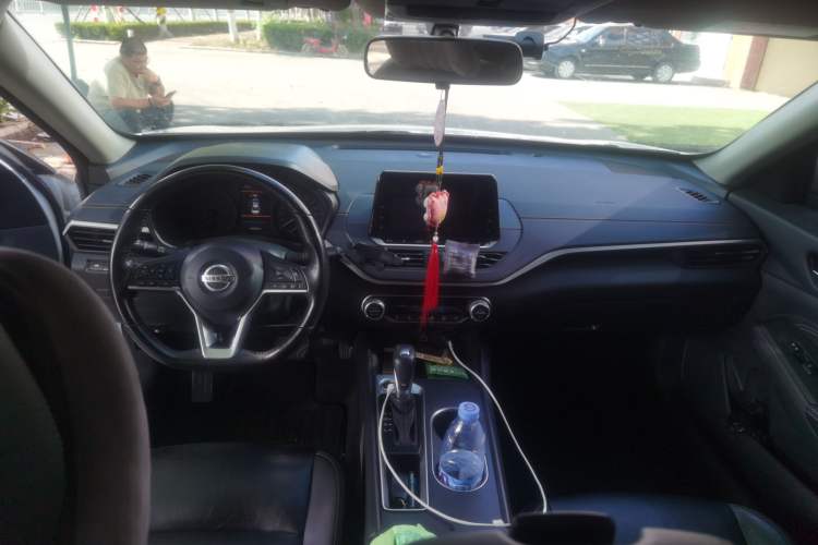 Used Nissan Teana 2020 2.0L XL Comfort Edition Interior 3