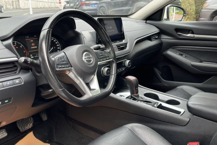 Used Nissan Teana 2020 Revised Version 2.0L XL Comfort Edition Interior 3