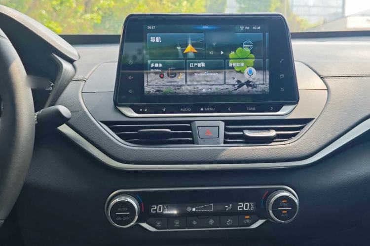 Used Nissan Teana 2020 2.0L XL Comfort Edition Interior 4