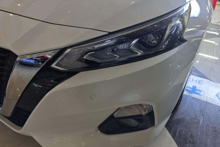 Used Nissan Teana 2020 Revised Version 2.0L XL Comfort Edition Left Front Headlight