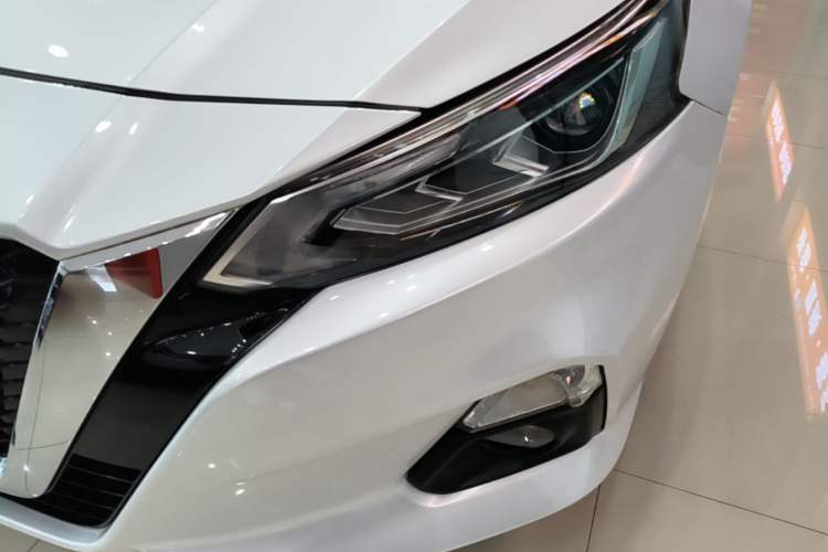 Used Nissan Teana 2020 2.0L XL Comfort Edition Left Front Headlight