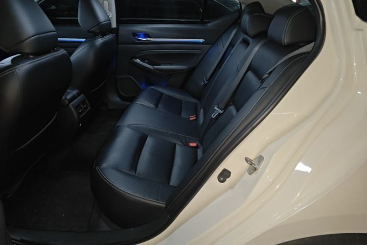 Used Nissan Teana 2020 Revised Version 2.0T XL Upper AD1 Smart Navigation Edition Left Rear Seat
