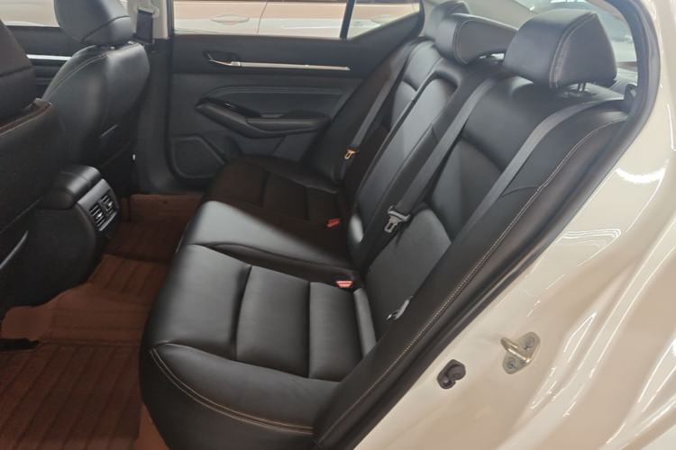 Used Nissan Teana 2020 Revised Version 2.0T XL Upper AD1 Smart Navigation Edition Left Rear Seat