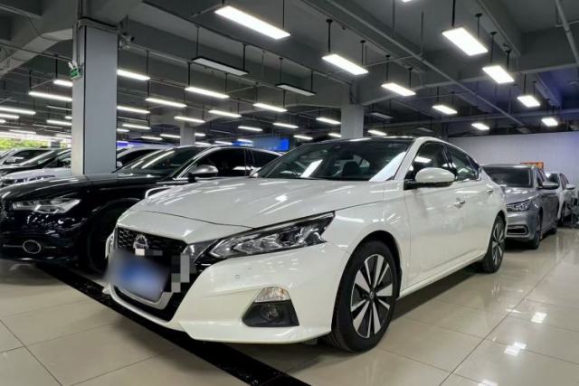 Ojetý Nissan Teana 2020 Revised Version 2.0T XL Upper AD1 Smart Navigation Edition