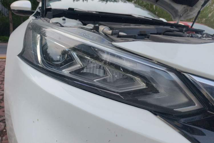 Used Nissan Teana 2020 2.0L XL Comfort Edition Right Front Headlight