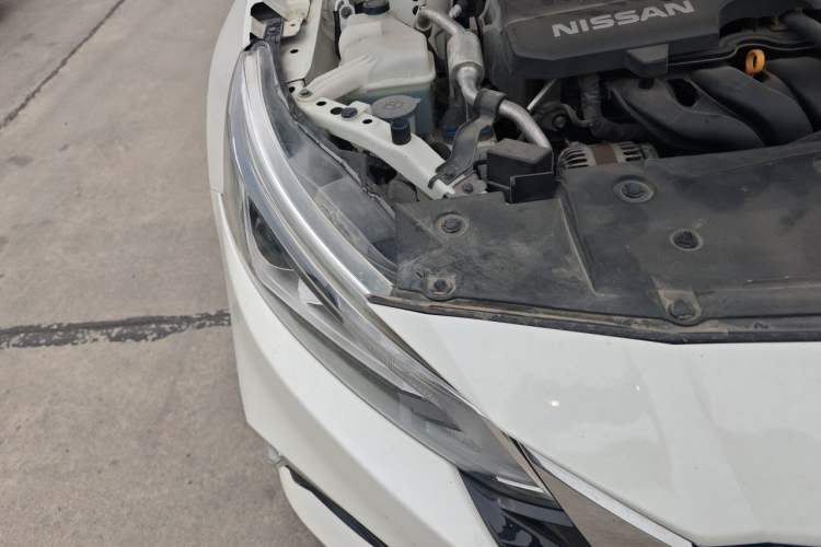 Used Nissan Teana 2020 Revised Version 2.0L XL Comfort Edition Right Front Headlight