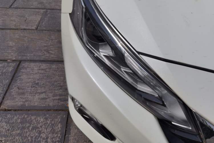 Used Nissan Teana 2020 2.0L XL Comfort Edition Right Front Headlight