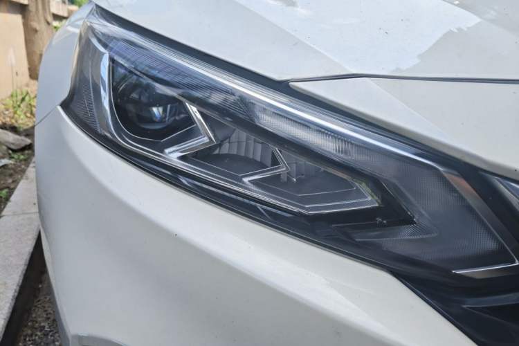Used Nissan Teana 2020 2.0L XL Comfort Edition Right Front Headlight