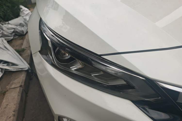 Used Nissan Teana 2020 Revised Version 2.0T XL Upper AD1 Smart Navigation Edition Right Front Headlight