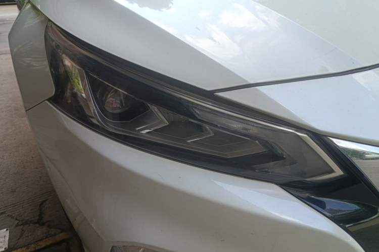Used Nissan Teana 2020 2.0L XL Upper SmartDrive Version Right Front Headlight