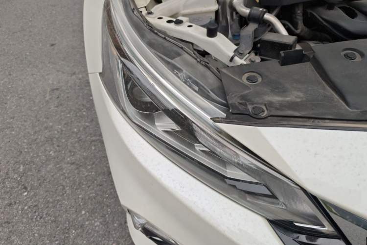 Used Nissan Teana 2020 Revised Version 2.0L XL Comfort Edition Right Front Headlight